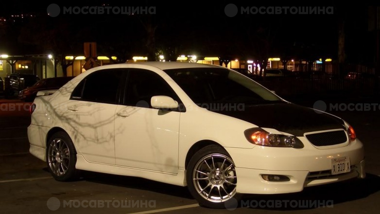 Диски OZ Racing Ultraleggera R17 на автомобиле Toyota Corolla [174]