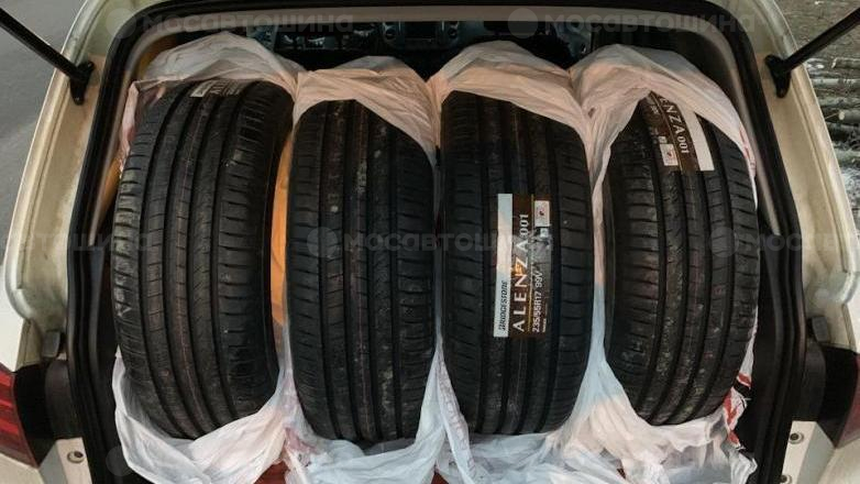 Автомобильные шины Bridgestone Alenza 001 R17 [1540]