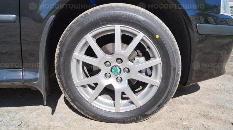 Автомобильные шины Bridgestone Turanza T001 R16 [1552]