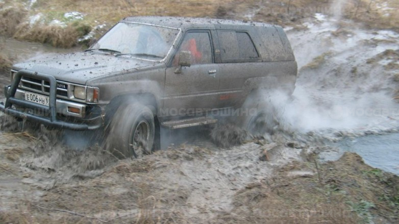 Автомобильные шины Ярославль Я-471 R15 на автомобиле Mitsubishi Pajero [1268]