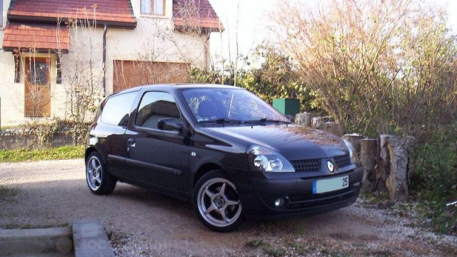 Диски OZ Racing Crono R16 на автомобиле Renault Clio [31]