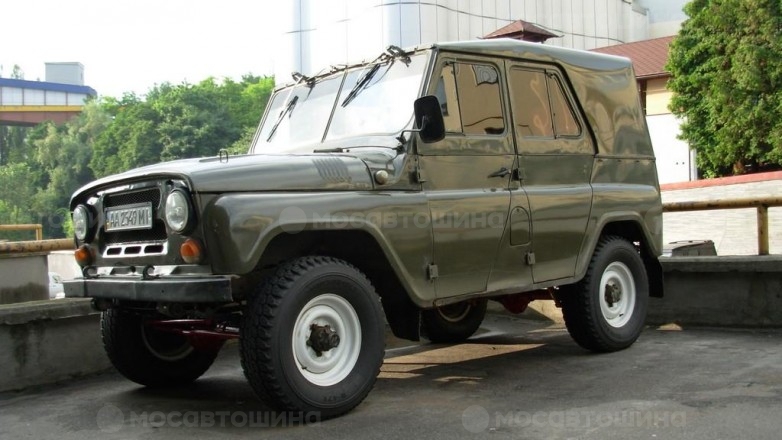 Автомобильные шины Ярославль Я-471 R15 на автомобиле УАЗ Hunter [1266]