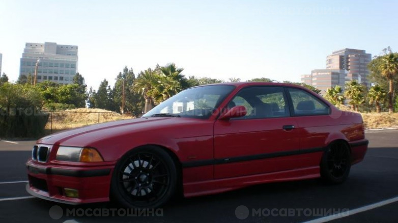 Диски OZ Racing Ultraleggera R17 на автомобиле BMW 3 Coupe(E36) [1206]