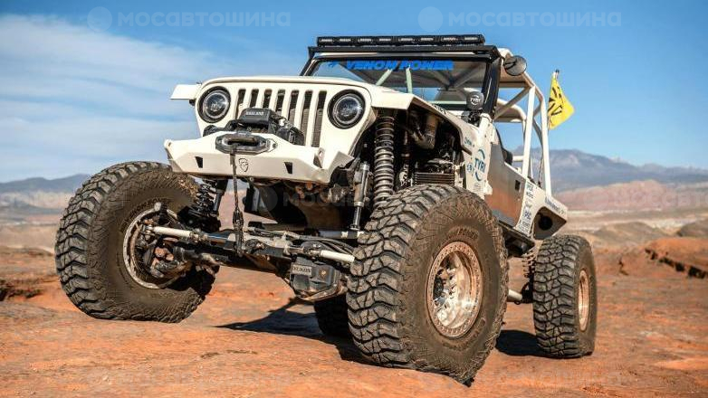 Автомобильные шины Venom Power Swampthing M/T на автомобиле Jeep Wrangler [2822]