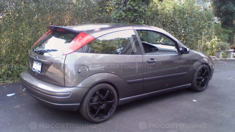 Диски Enkei RS6 R17 на автомобиле Ford Focus [1195]