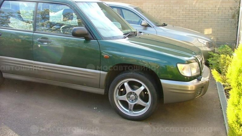 Диски OZ Racing Crono R18 на автомобиле Subaru Forester [171]