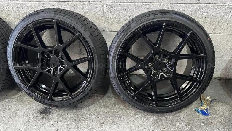 Car tyres Winrun R330 W-Silent R18 [2329]