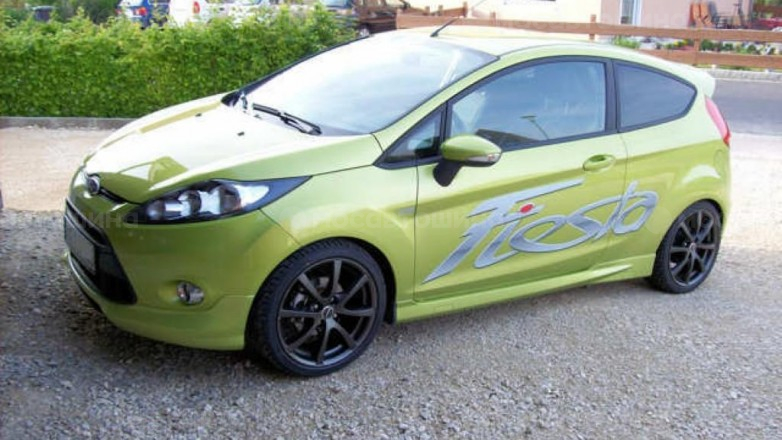 Диски Borbet LV4 R18 на автомобиле Ford Fiesta [201]