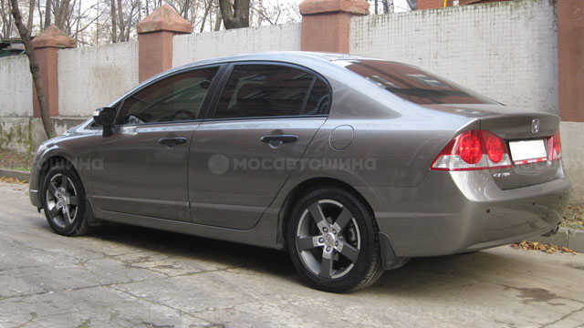 Диски Zepp Gallardo R17 на автомобиле Honda Civic [6]