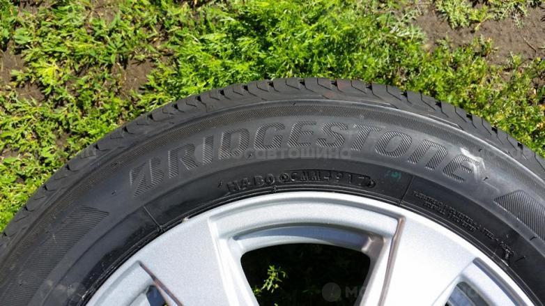 Автомобильные шины Bridgestone Turanza T001 R16 [1554]