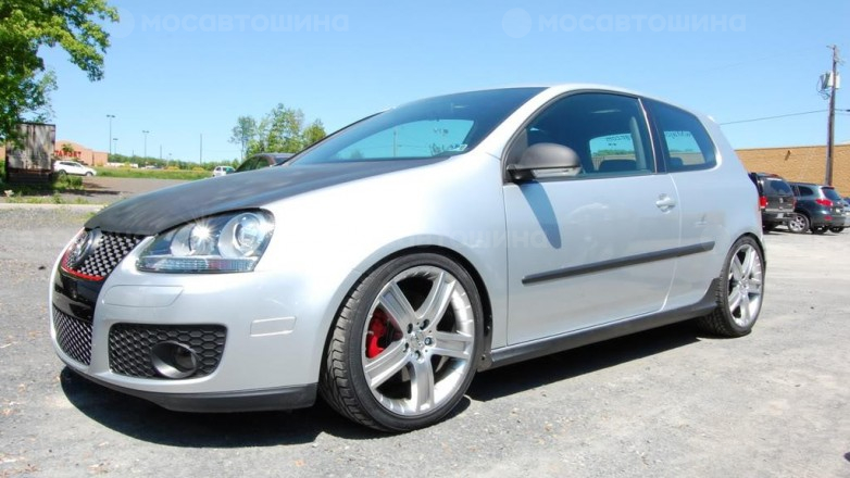 Диски Rial Porto R18 на автомобиле Volkswagen Golf 5 [203]