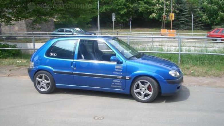 Диски Dezent T R15 на автомобиле Volkswagen Golf 3 [1239]