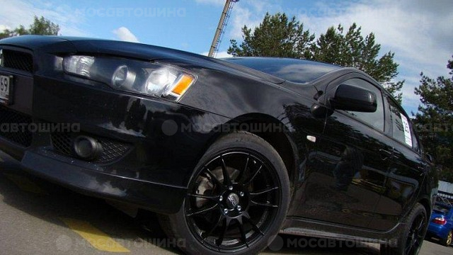 Диски OZ Racing Ultraleggera R17 на автомобиле Mitsubishi Lancer X [62]