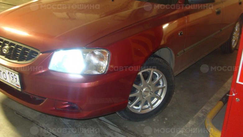 Диски Dezent N R14 на автомобиле Hyundai Accent [1246]