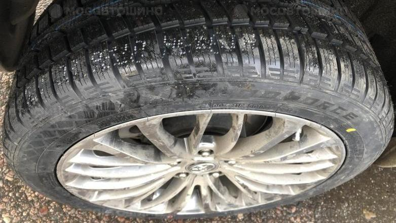 Автомобильные шины Windforce Snowblazer UHP 235/45 R18 [2568]