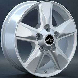 Replica LX22 8x17 5x150 ET 60 Dia 110.1 silver