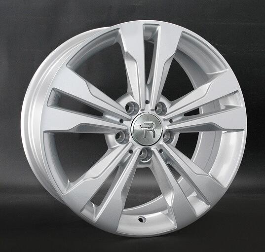 Replica MB131 8x18 5x112 ET 53 Dia 66 silver