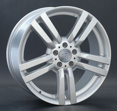 Replica MB73 8x18 5x112 ET 48 Dia 66 silver