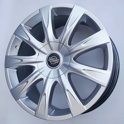 Replica 9901/020 8x18 5x114.3 ET 40 Dia 66.1 silver